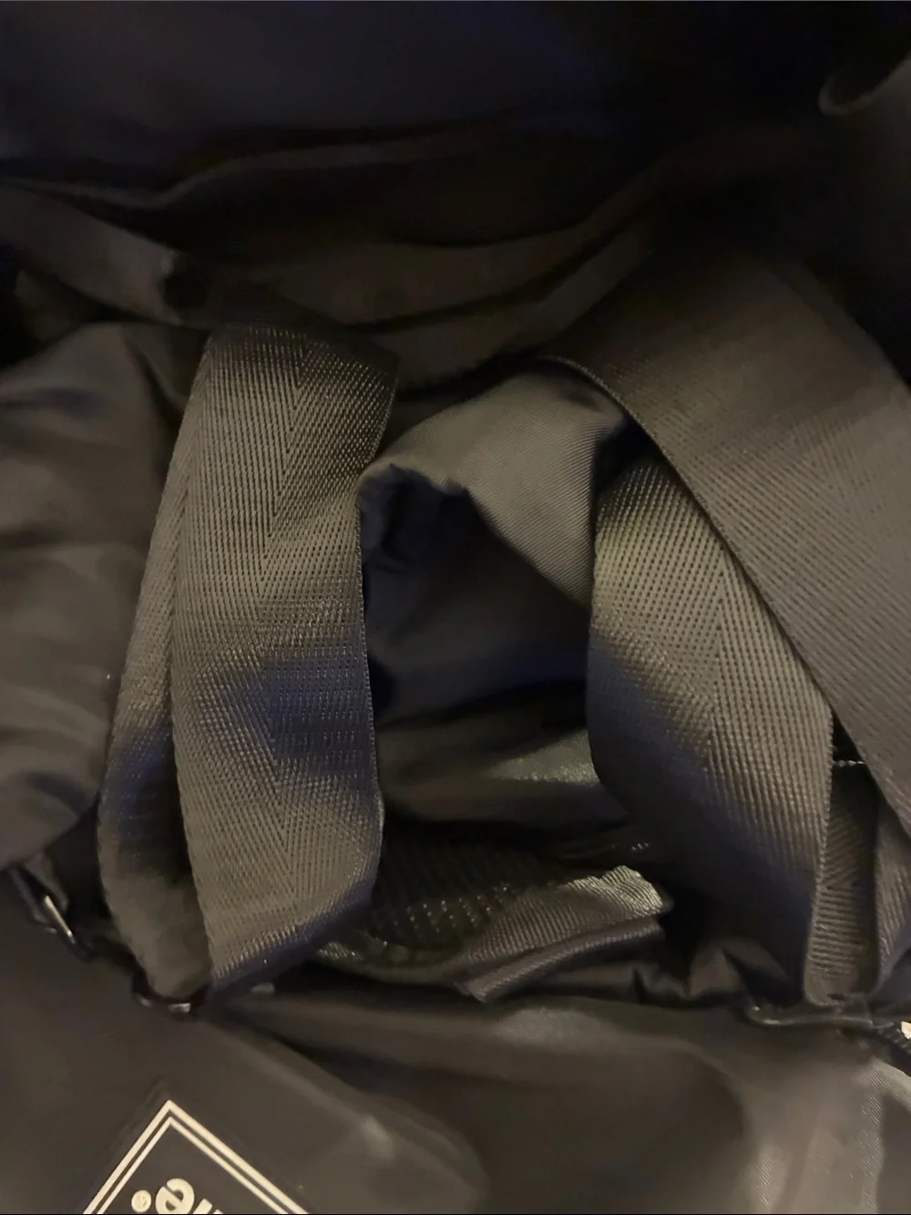 NWOT The Foldie Black Men's Messenger Bag w/travel inside. Unisex
